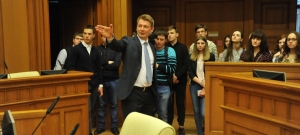 В Мособлдуме прошёл парламентский урок и экскурсия для школьников из Сергиева Посада