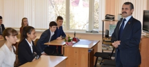 Владимир Шапкин провёл открытый урок «Крым. Дорога домой» для школьников в Щёлково