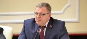 Александр Наумов: Гарантии гос- и муниципальным служащим нужны, однако данная норма должна исходить из экономической ситуации