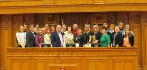В Мособлдуме прошли парламентский урок и экскурсия для спортсменов и тренеров Федерации бадминтона Орехово-Зуево 