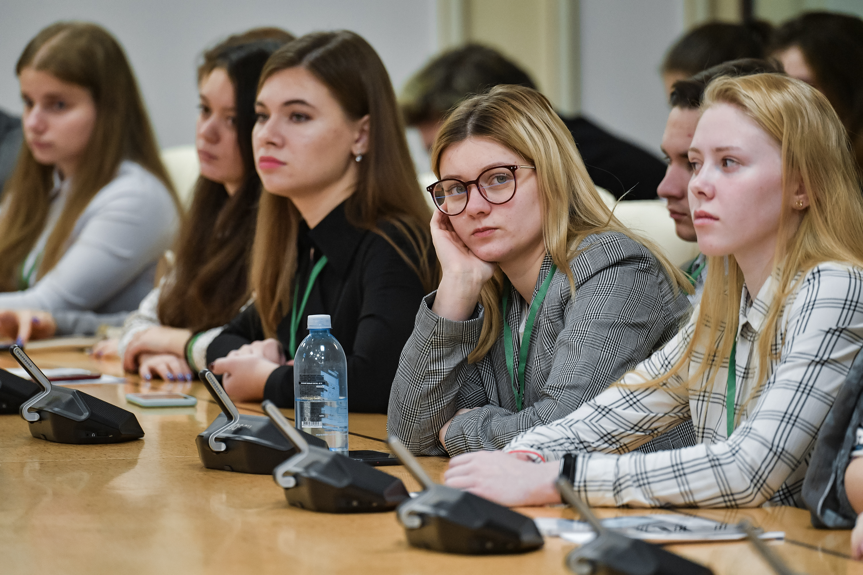 Третью форум. Комитет лесного хозяйства Подмосковья. Сотрудники комитета лесного хозяйства Подмосковья. Иван советников жена. Комитет Московской области фотографии лица.